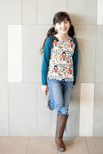 Load image into Gallery viewer, Aurora Raglan
