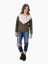 Load image into Gallery viewer, Sitka Sweatshirt Size 0-20

